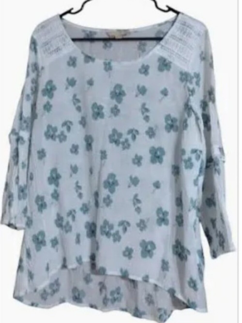 Hope & Harlow Green Floral Scoop-Neck Blouse with Lace Shoulders